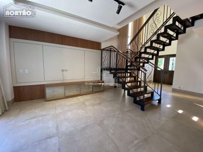 Casa, 2 quartos, 295 m² - Foto 2