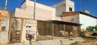 Casa, 2 quartos, 360 m² - Foto 1