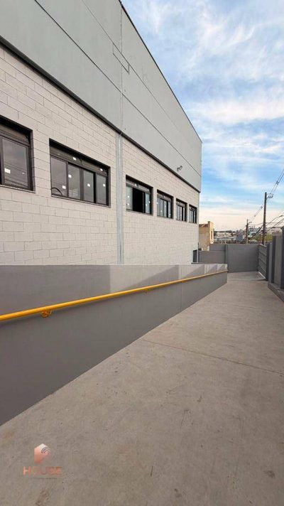 Depósito-Galpão, 1600 m² - Foto 2