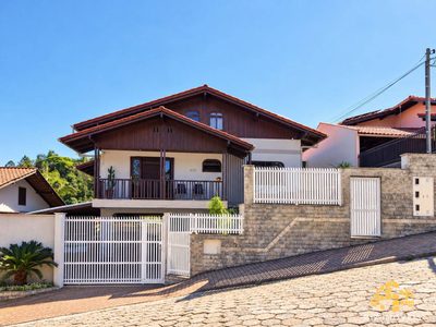 Casa, 3 quartos, 382 m² - Foto 1