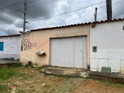 Casa, 2 quartos, 180 m² - Foto 1