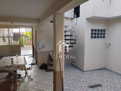 Casa, 3 quartos, 119 m² - Foto 1