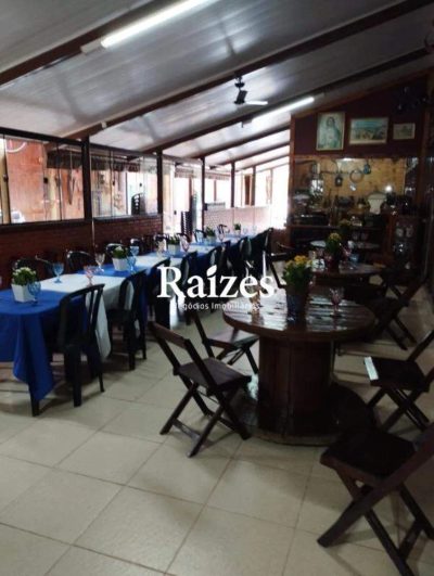 Casa, 4 quartos, 225 m² - Foto 1