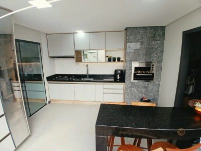 Casa, 4 quartos, 212 m² - Foto 1