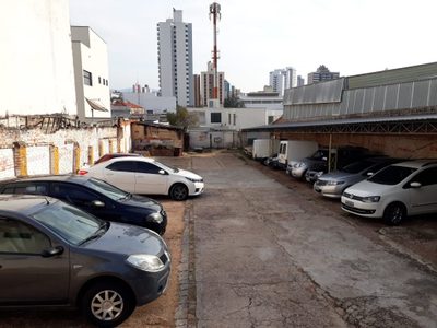 Loteamento e Condomínio, 400 m² - Foto 1