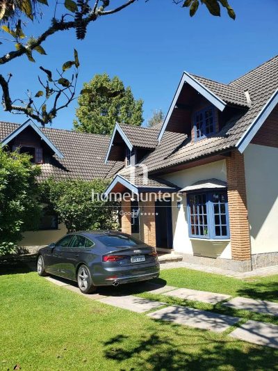 Casa, 6 quartos, 1197 m² - Foto 1