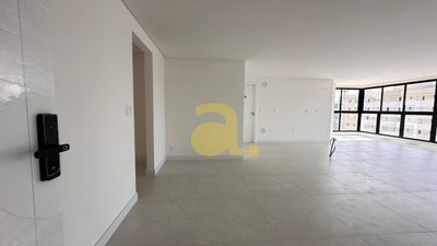 Apartamento, 3 quartos, 146 m² - Foto 2