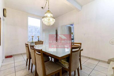 Sobrado, 4 quartos, 201 m² - Foto 1