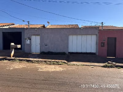 Casa, 2 quartos, 240 m² - Foto 1