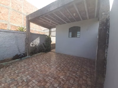 Casa, 1 quarto, 80 m² - Foto 1