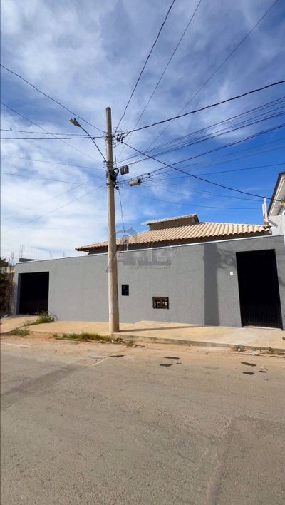 Casa, 4 quartos, 65 m² - Foto 1