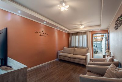 Sobrado, 3 quartos, 182 m² - Foto 1