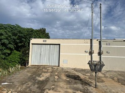 Casa, 2 quartos, 180 m² - Foto 1
