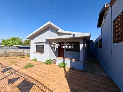 Casa, 3 quartos, 85 m² - Foto 1