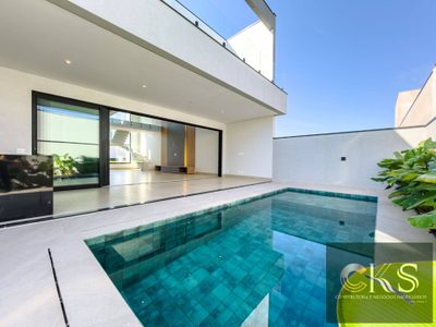 Sobrado, 4 quartos, 300 m² - Foto 1