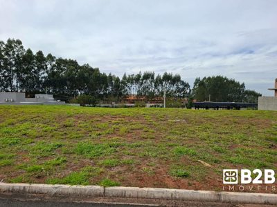 Loteamento e Condomínio, 300 m² - Foto 1