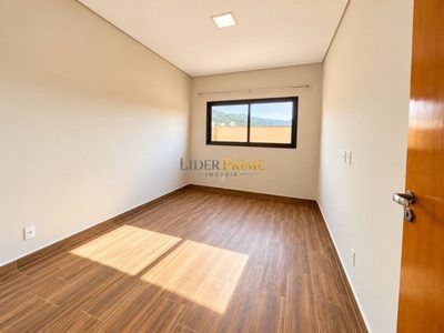 Casa, 3 quartos, 262 m² - Foto 4