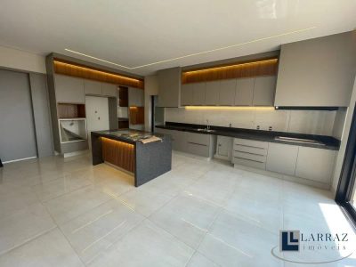 Casa, 3 quartos, 233 m² - Foto 1