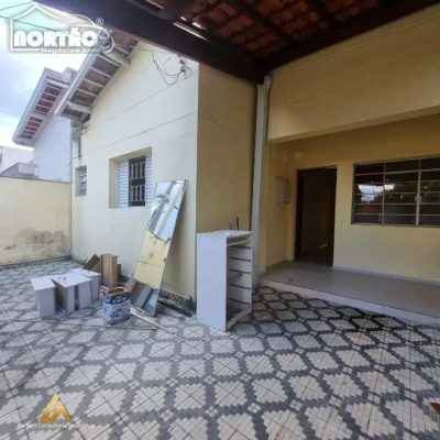 Casa, 4 quartos, 139 m² - Foto 2