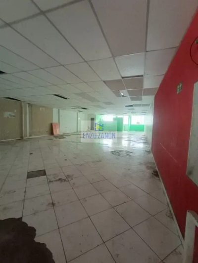 Loja-Salão, 700 m² - Foto 3