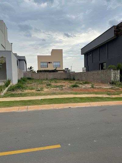 Terreno, 322 m² - Foto 1