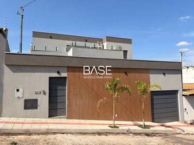 Casa, 3 quartos, 240 m² - Foto 1