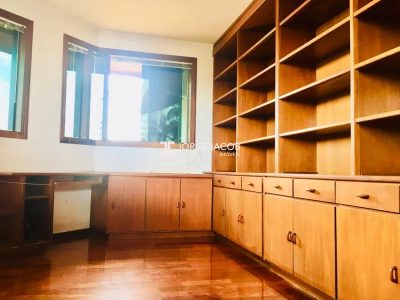 Casa, 4 quartos, 380 m² - Foto 1