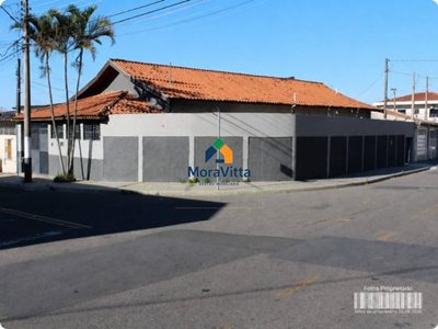 Casa, 3 quartos, 251 m² - Foto 1