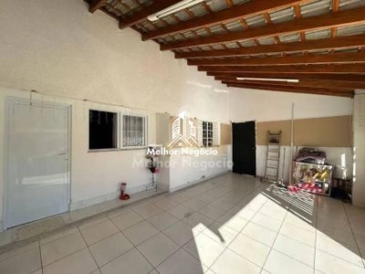 Casa, 3 quartos, 208 m² - Foto 1