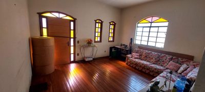 Casa, 4 quartos, 360 m² - Foto 1