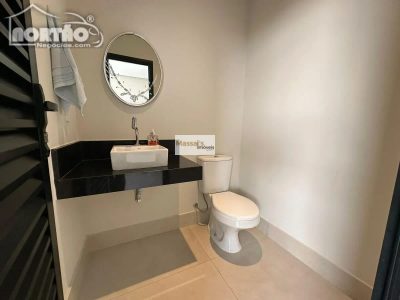 Casa, 5 quartos, 256 m² - Foto 4