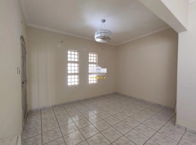 Casa, 3 quartos, 166 m² - Foto 3