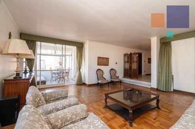 Apartamento, 3 quartos, 220 m² - Foto 2