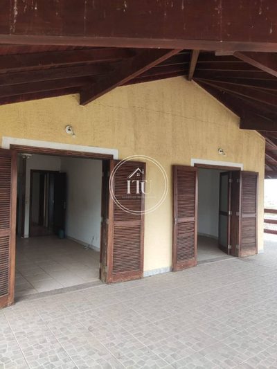 Casa, 3 quartos, 222 m² - Foto 2
