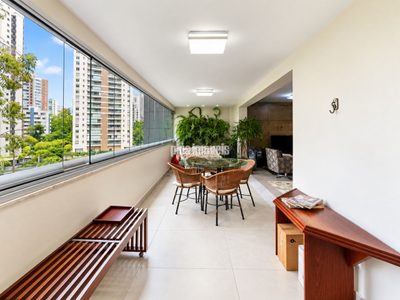 Apartamento, 3 quartos, 172 m² - Foto 1