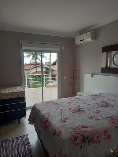 Casa, 3 quartos, 230 m² - Foto 4