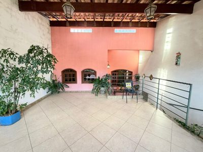 Casa, 4 quartos, 180 m² - Foto 4