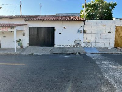 Casa, 2 quartos, 282 m² - Foto 1
