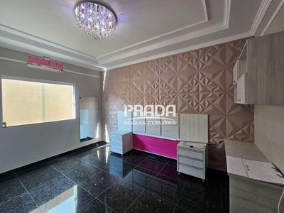 Casa, 3 quartos, 195 m² - Foto 1