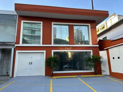 Sobrado, 4 quartos, 402 m² - Foto 1