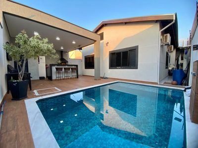 Casa, 3 quartos, 190 m² - Foto 1