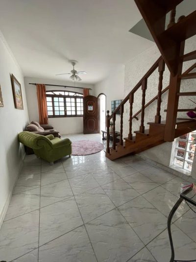 Sobrado, 3 quartos, 168 m² - Foto 2