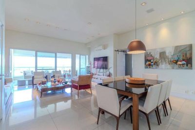 Apartamento, 3 quartos, 161 m² - Foto 1