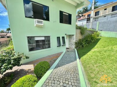 Casa, 4 quartos, 210 m² - Foto 1