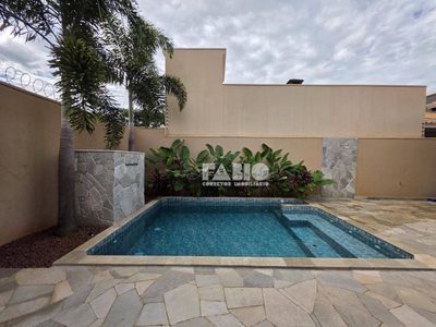 Casa, 3 quartos, 200 m² - Foto 1