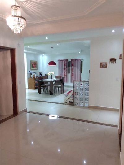 Casa, 3 quartos, 200 m² - Foto 5