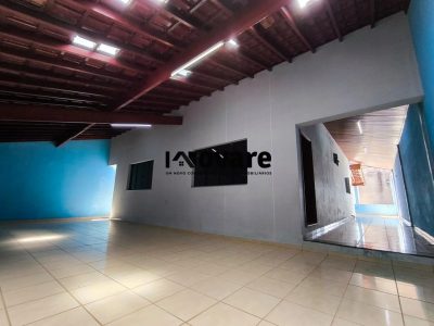 Casa, 2 quartos, 221 m² - Foto 1