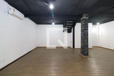 Casa, 4 quartos, 210 m² - Foto 1