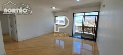 Casa, 5 quartos, 148 m² - Foto 1