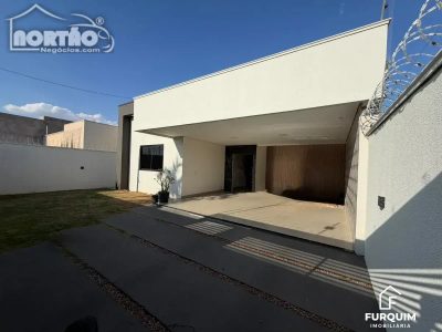 Casa, 3 quartos, 168 m² - Foto 1